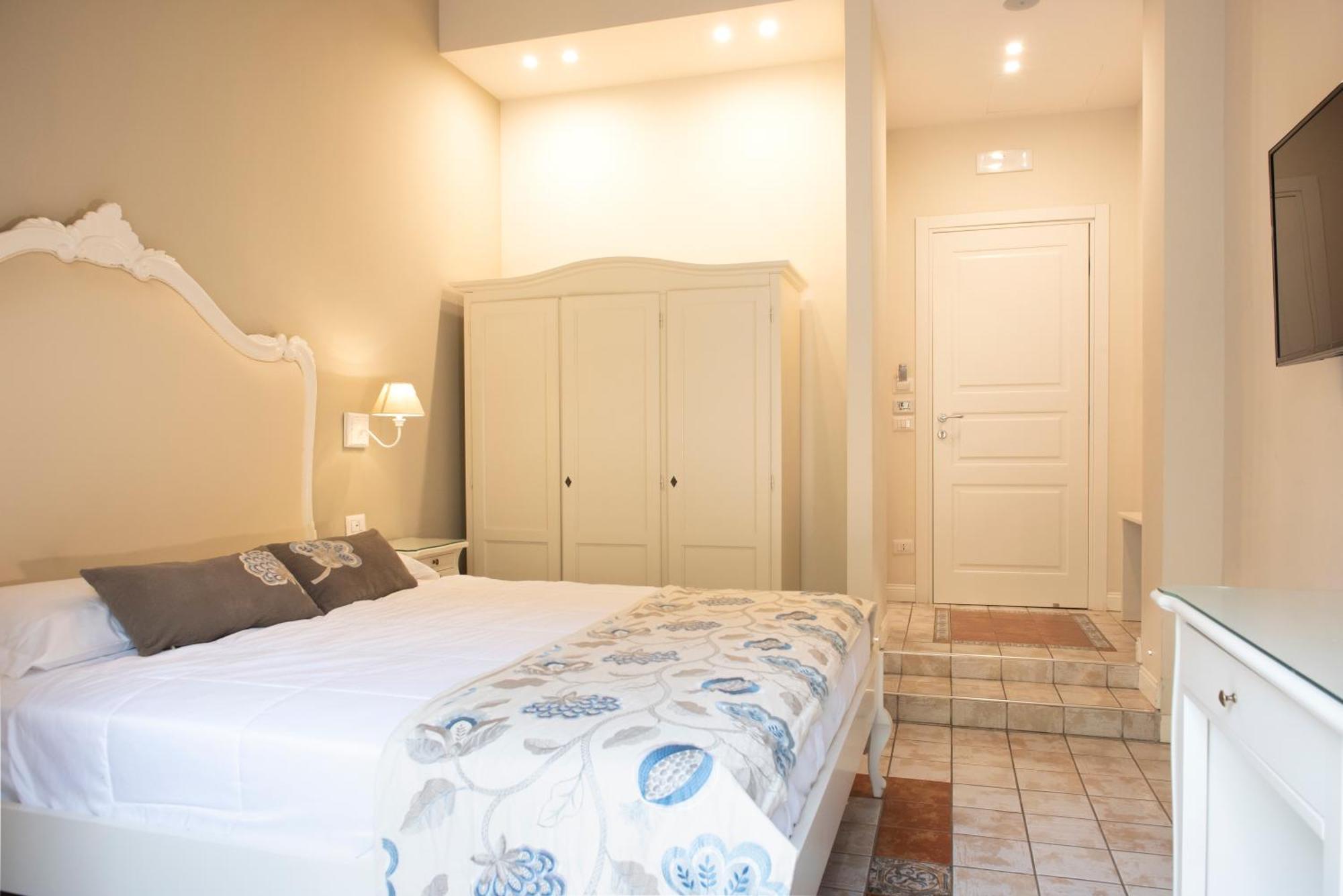 Bed and Breakfast Gentile Relais à Naples Extérieur photo