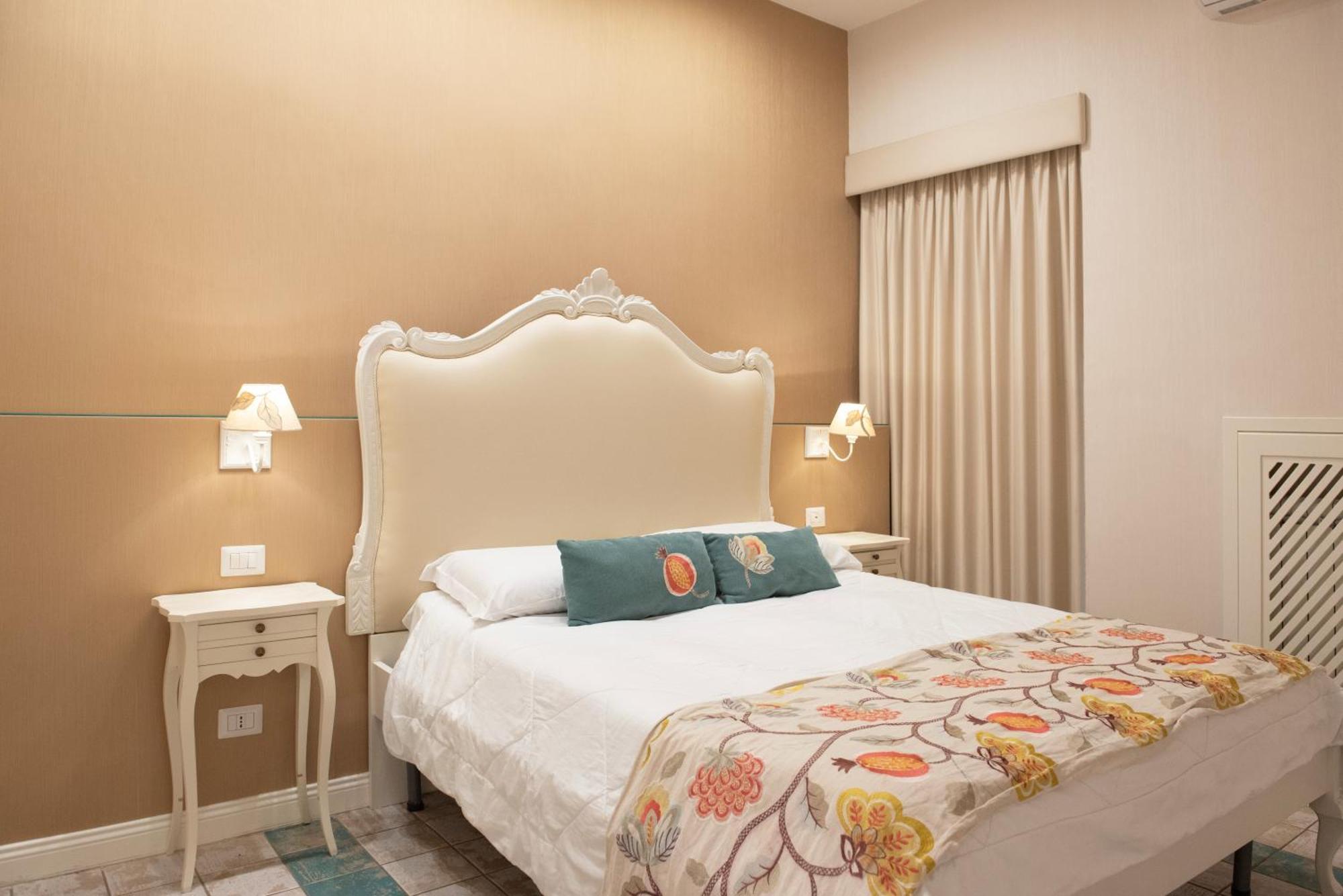 Bed and Breakfast Gentile Relais à Naples Extérieur photo