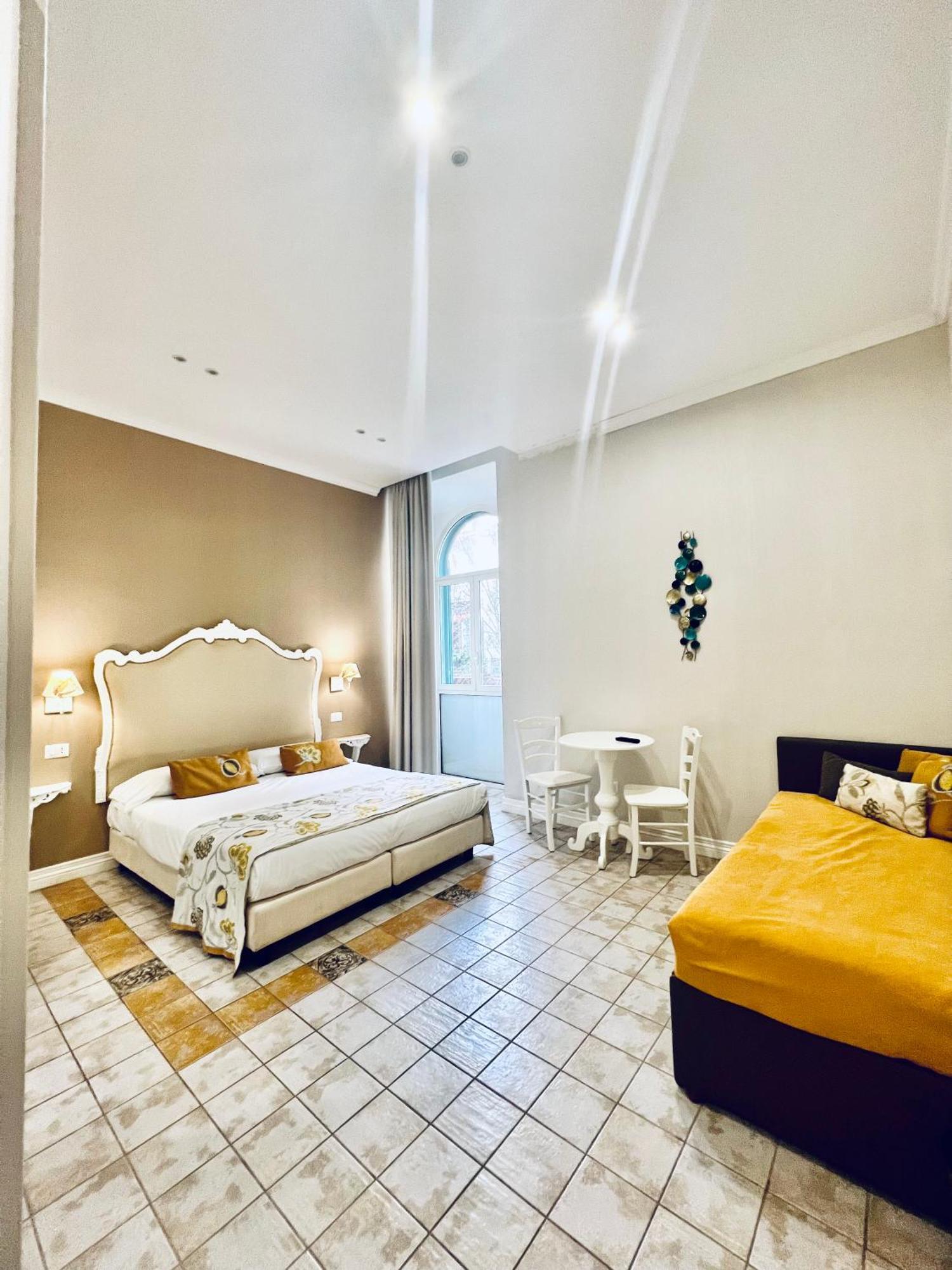 Bed and Breakfast Gentile Relais à Naples Extérieur photo